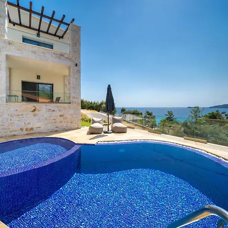 Ξενοδοχείο με διαμερίσματα Mon Avis 3*